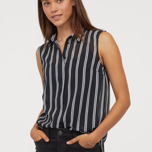 H&M Tops - H&M sleeveless blouse